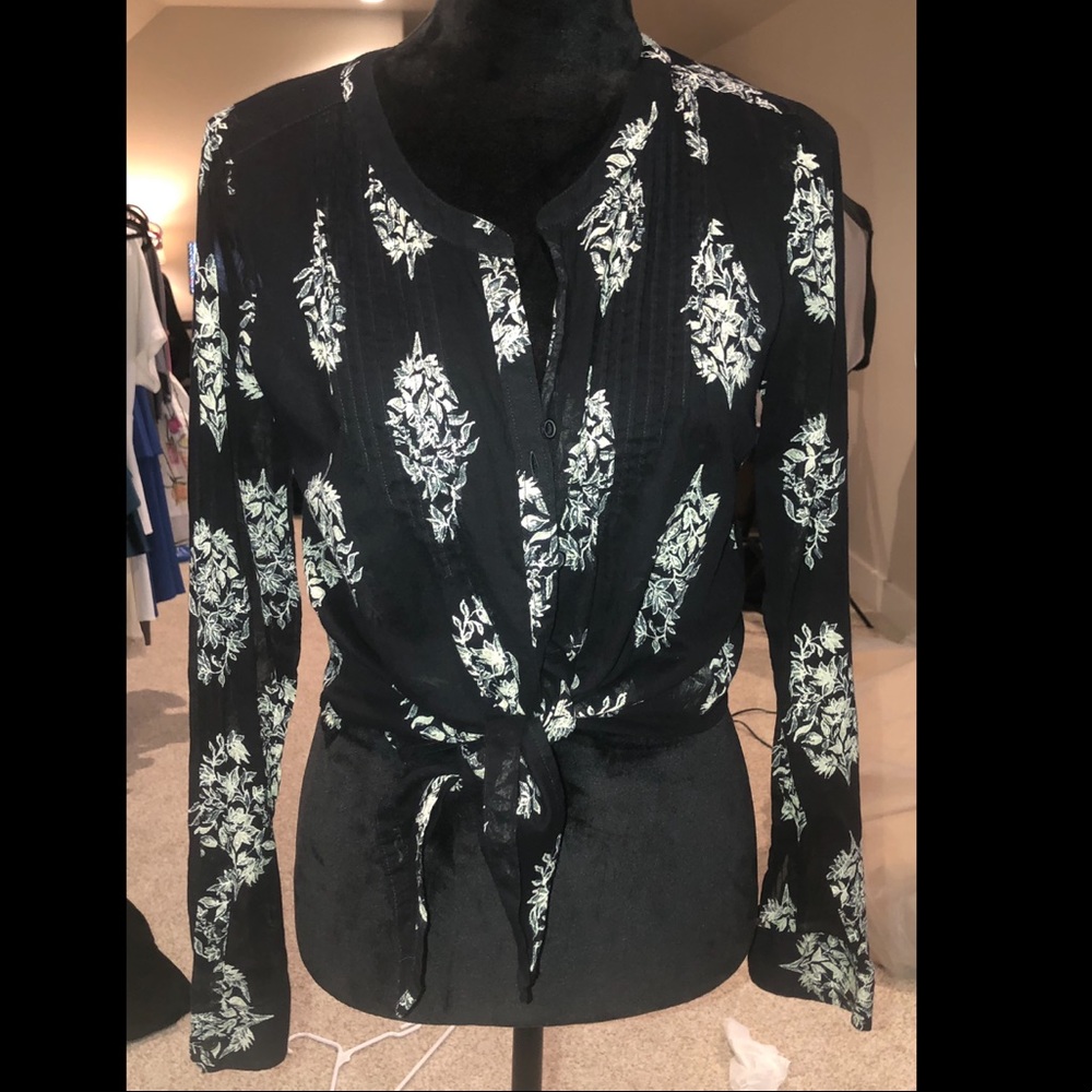 Lucky Brand Women's Button Down Shirt Size M